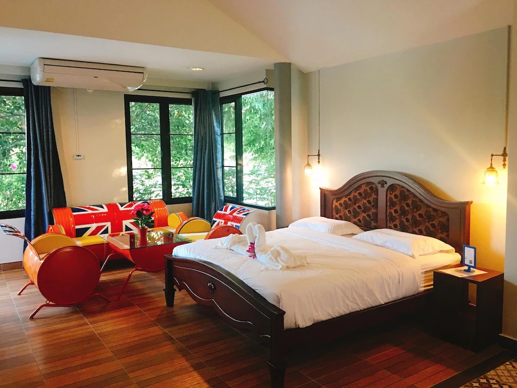 Elegant 2 Bedroom Suites @ Busaya Resort & Cuisine