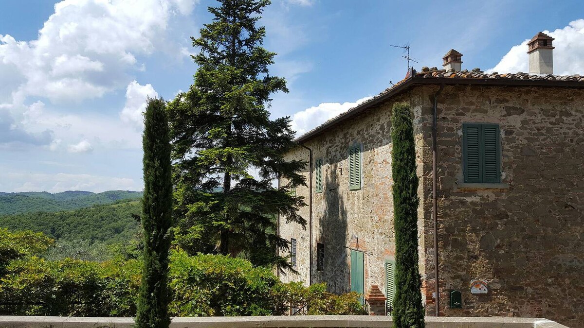 Tuscan Villa, Chianti and pool