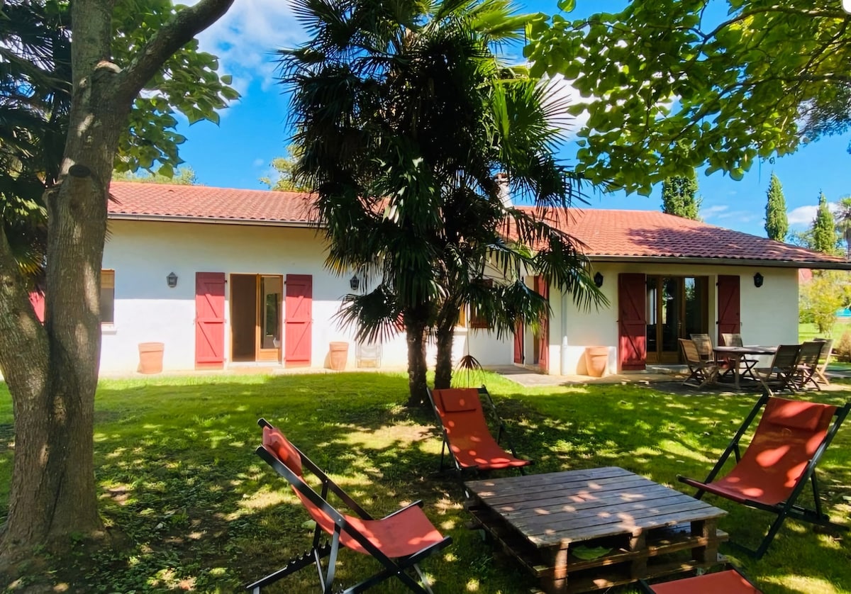 Maison entre océan et montagne