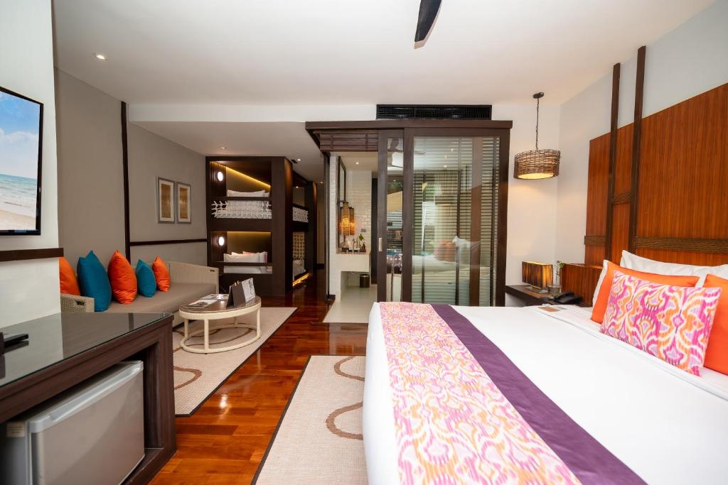 Grand Family Premier Pool Suite , 64sqm - Huahin