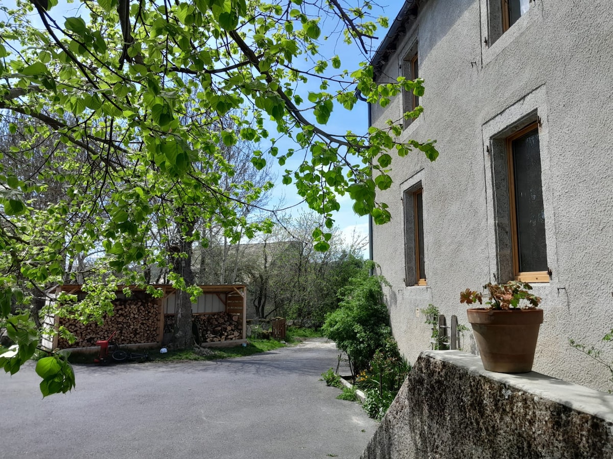 "L'école buissonnière"  entre Aubrac & Margeride