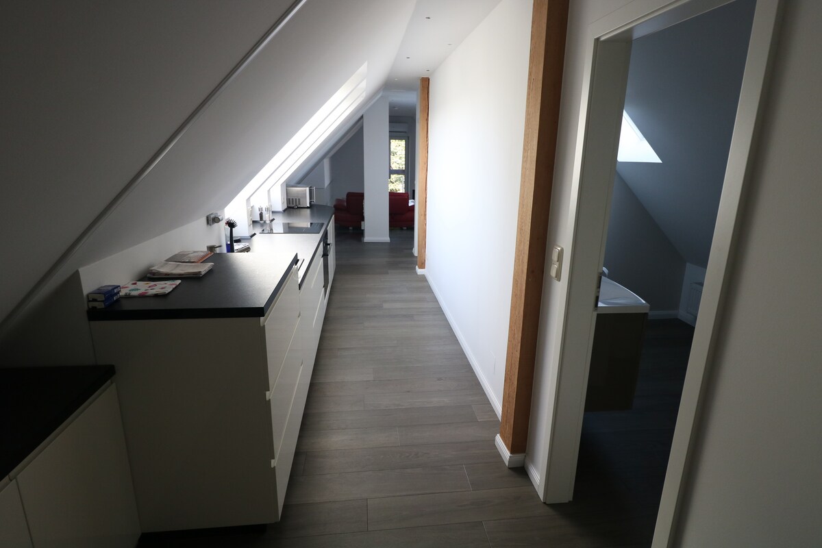 60m² | voll
Ausgestattet | 2 Zimmer | Modern |