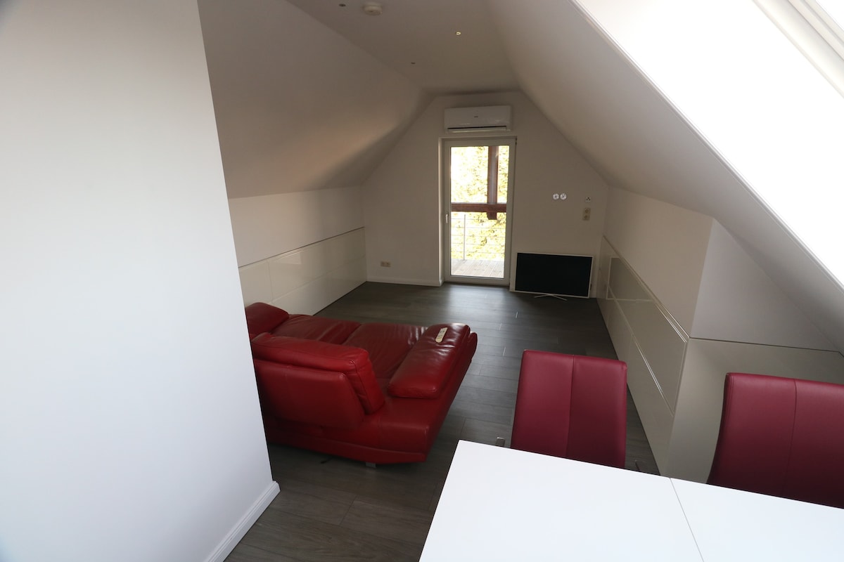 60m² | voll
Ausgestattet | 2 Zimmer | Modern |