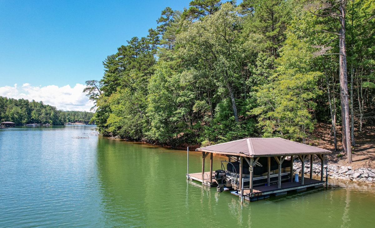 Lakeside charm at Lake James.