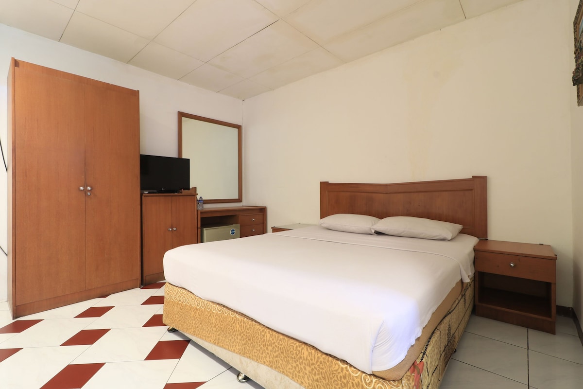 Cozy Standard Double Room @Hotel Prapancha Jakarta