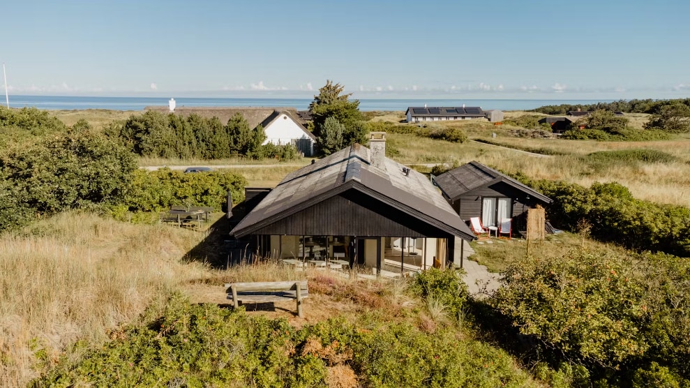 Nyrenoveret sommerhus ved havet