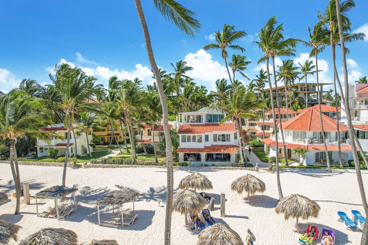 Beachfront Penthouse Casa Caribe