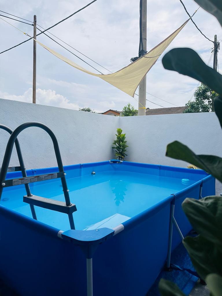 Comfy House with Pool l Rantau