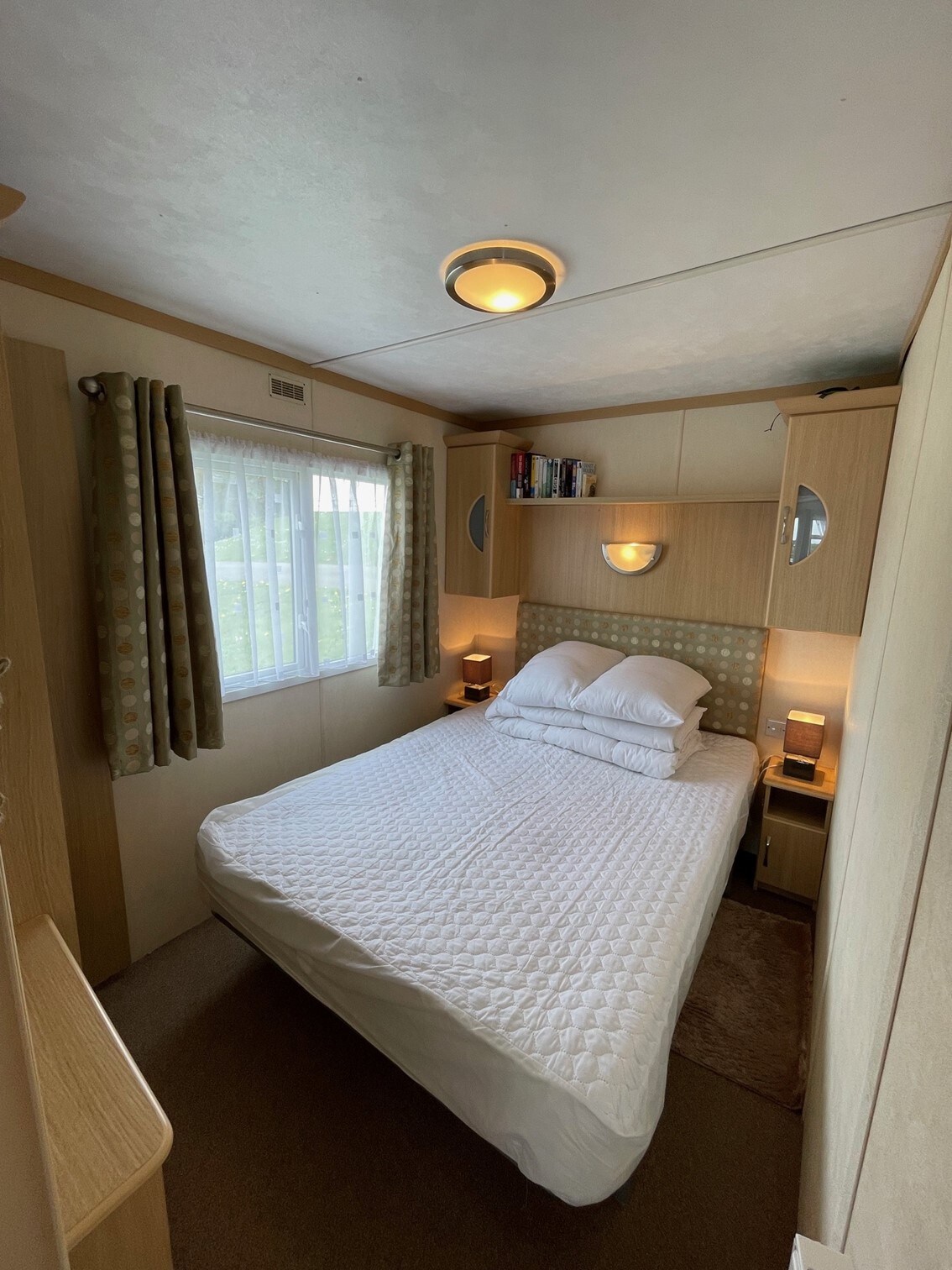 Anglesey - 3 Bed Static Caravan with Indoor Pool