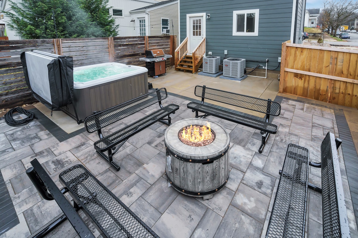 10 Beds | Hot Tub | Firepit | BBQ