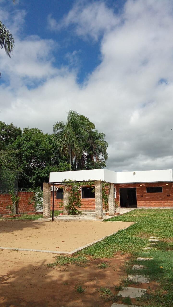 Casa quinta en Nueva Colombia.