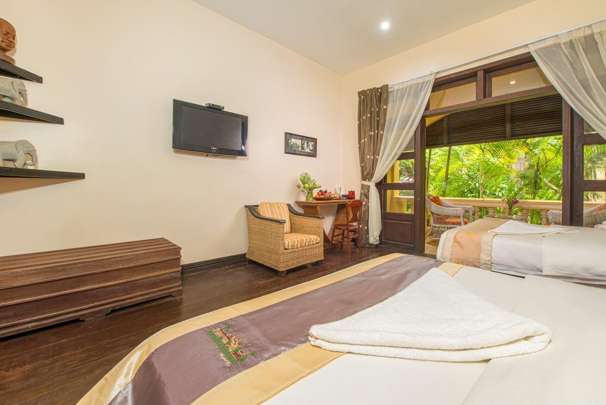 Group 6 Bedrooms Private Villa