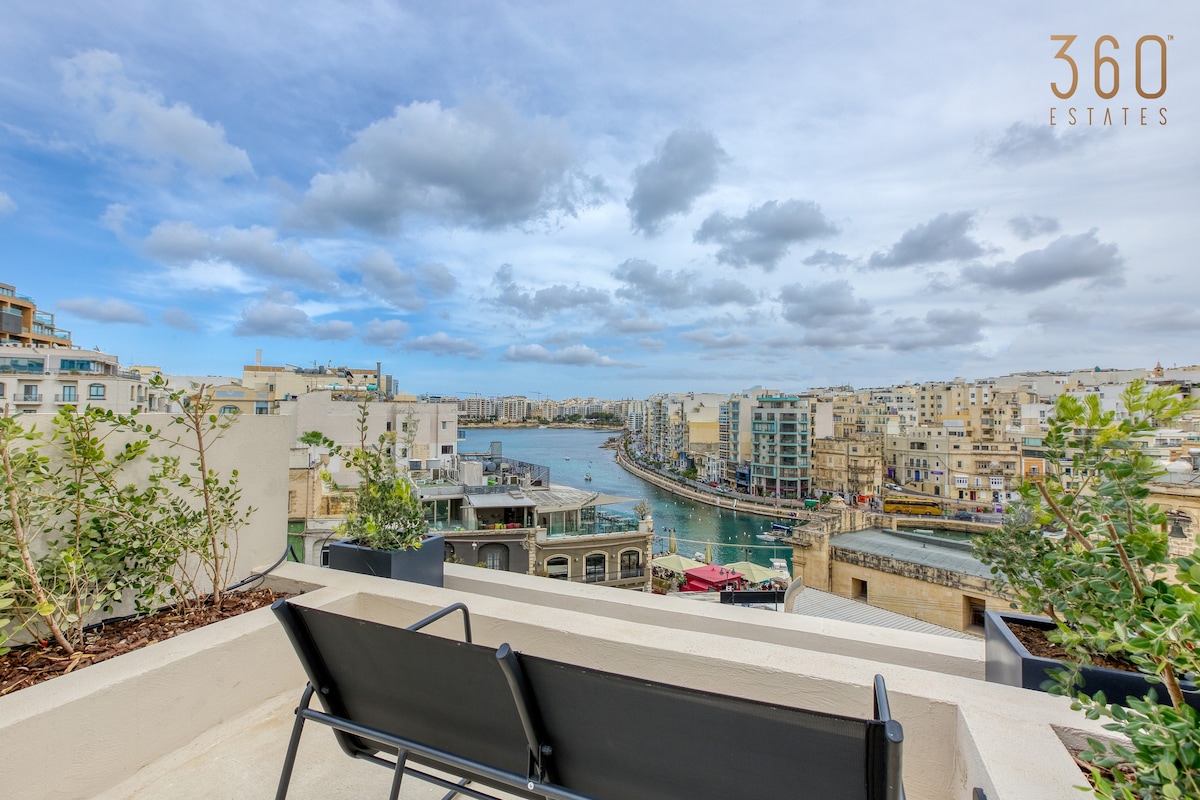 The ultimate luxury triplex home in Spinola  Bay