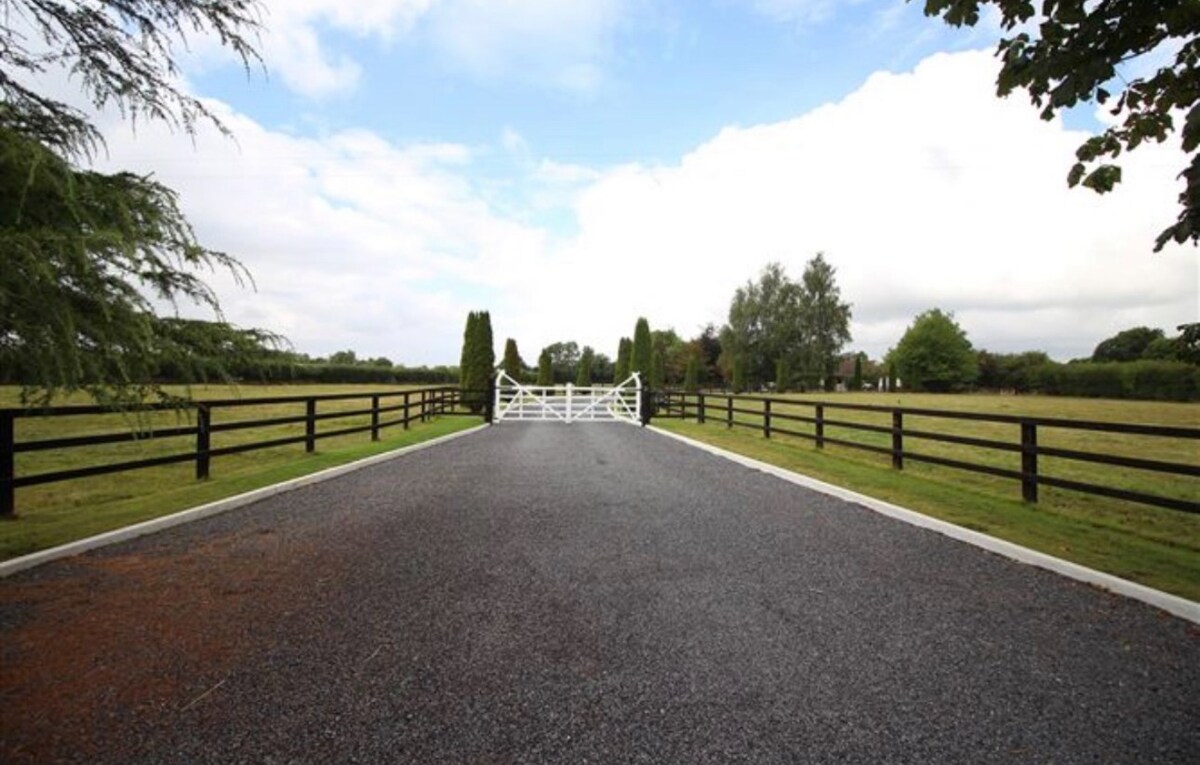 Rider and Horse Accommodation