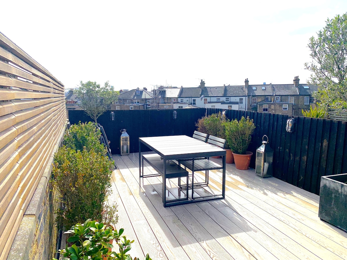Stylish Modern Apt | Roof deck