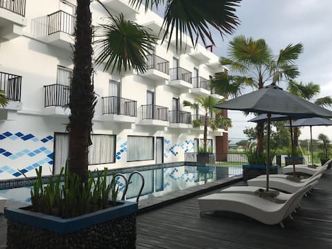 Bypass BIL Airport Lombok 8Deluxe Breakfast Pool