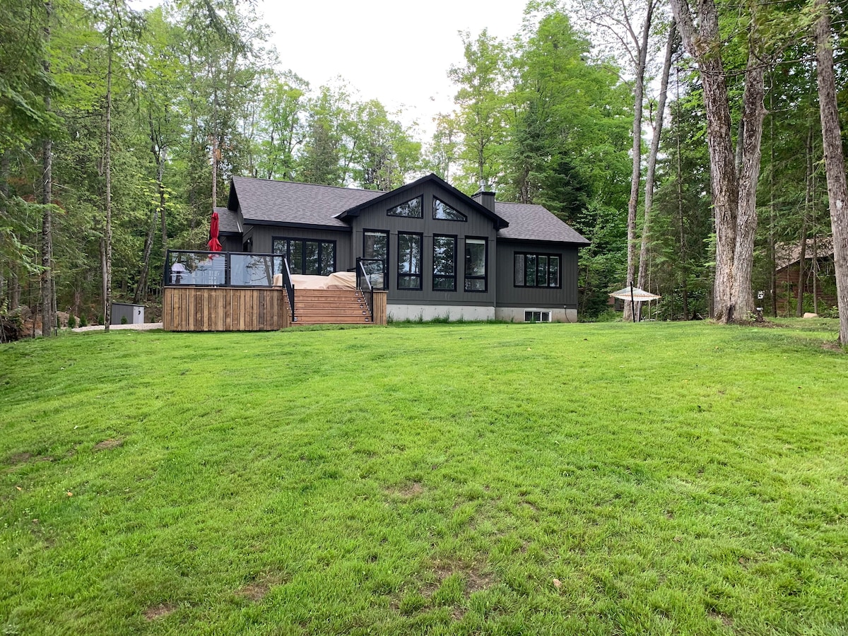 Calabogie/Black Donald Waterfront Cottage