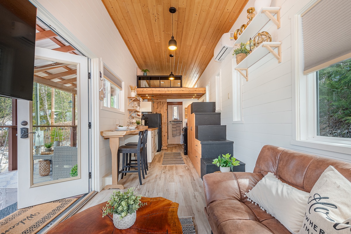 Swansea Point Serenity Tiny Home