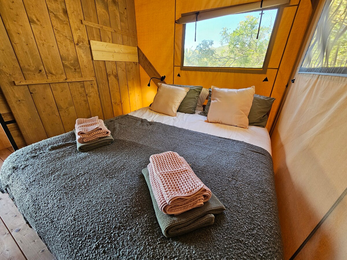 Luxurious glamping experience
