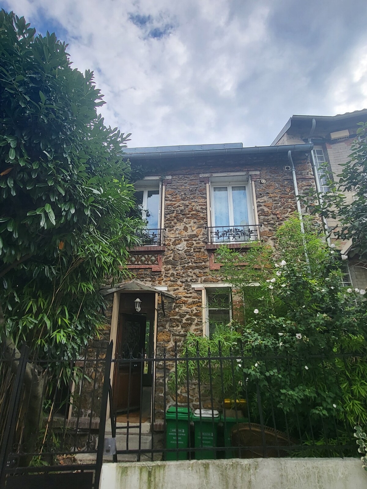 Maison à la campagne à Paris