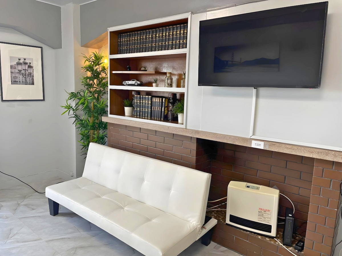 Kobe Superior 2-BR Apartment: Ideal for Groups