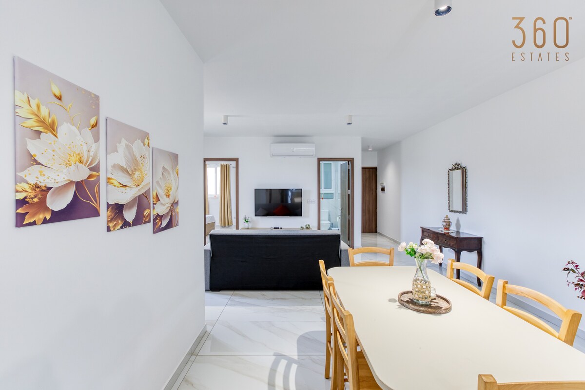 Cosy 3BR home with Balcony & Sofa bed in Zabbar