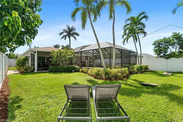 Janice Cottage-Family Pool Home Close to Beach