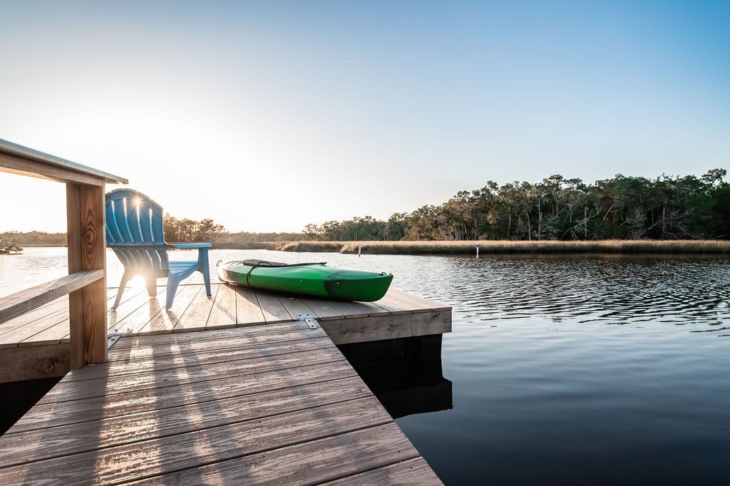 Three Acre Waterfront Retreat with Kayaks