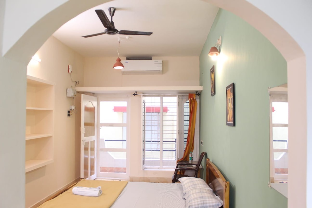 Deluxe room with AC