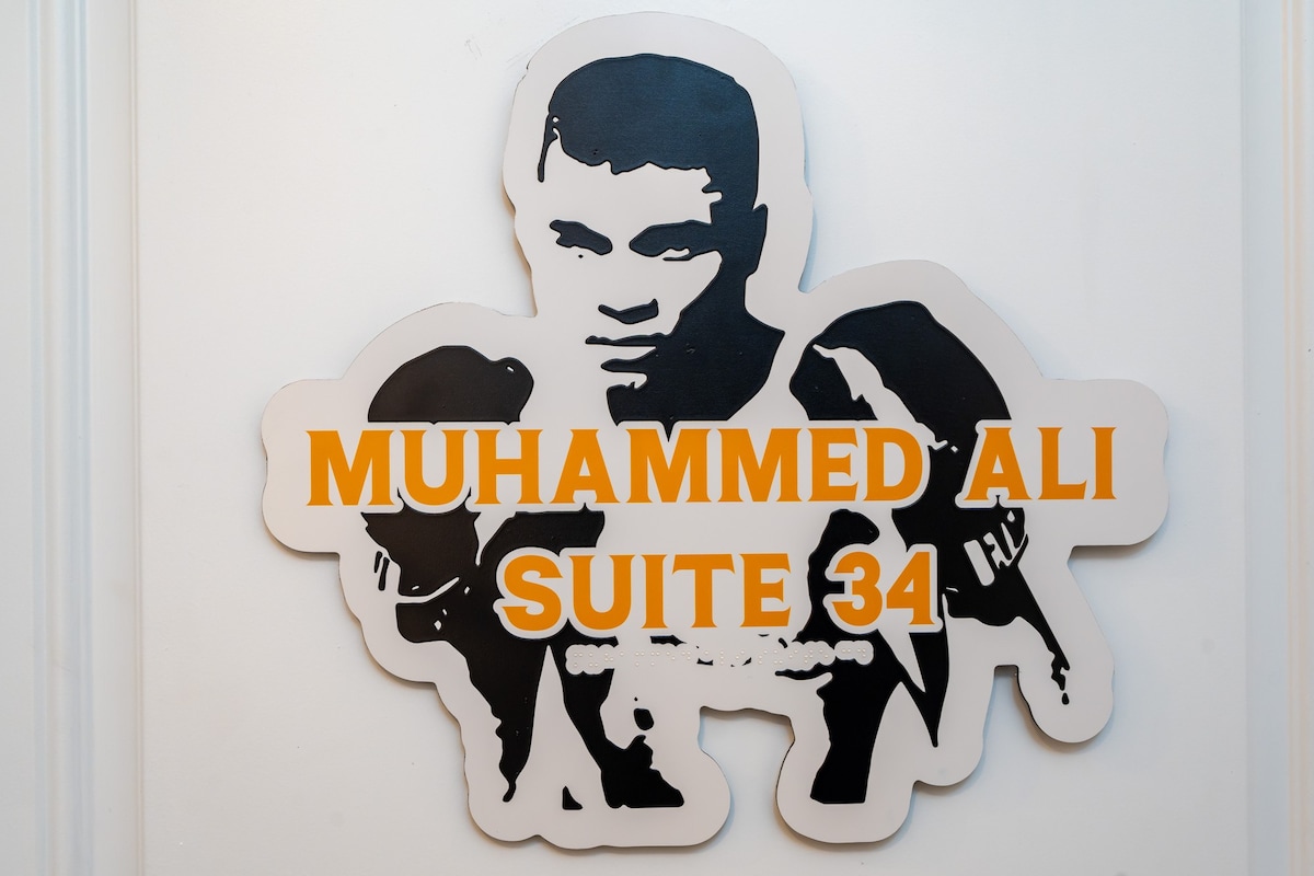 Muhammad Ali Suite 34