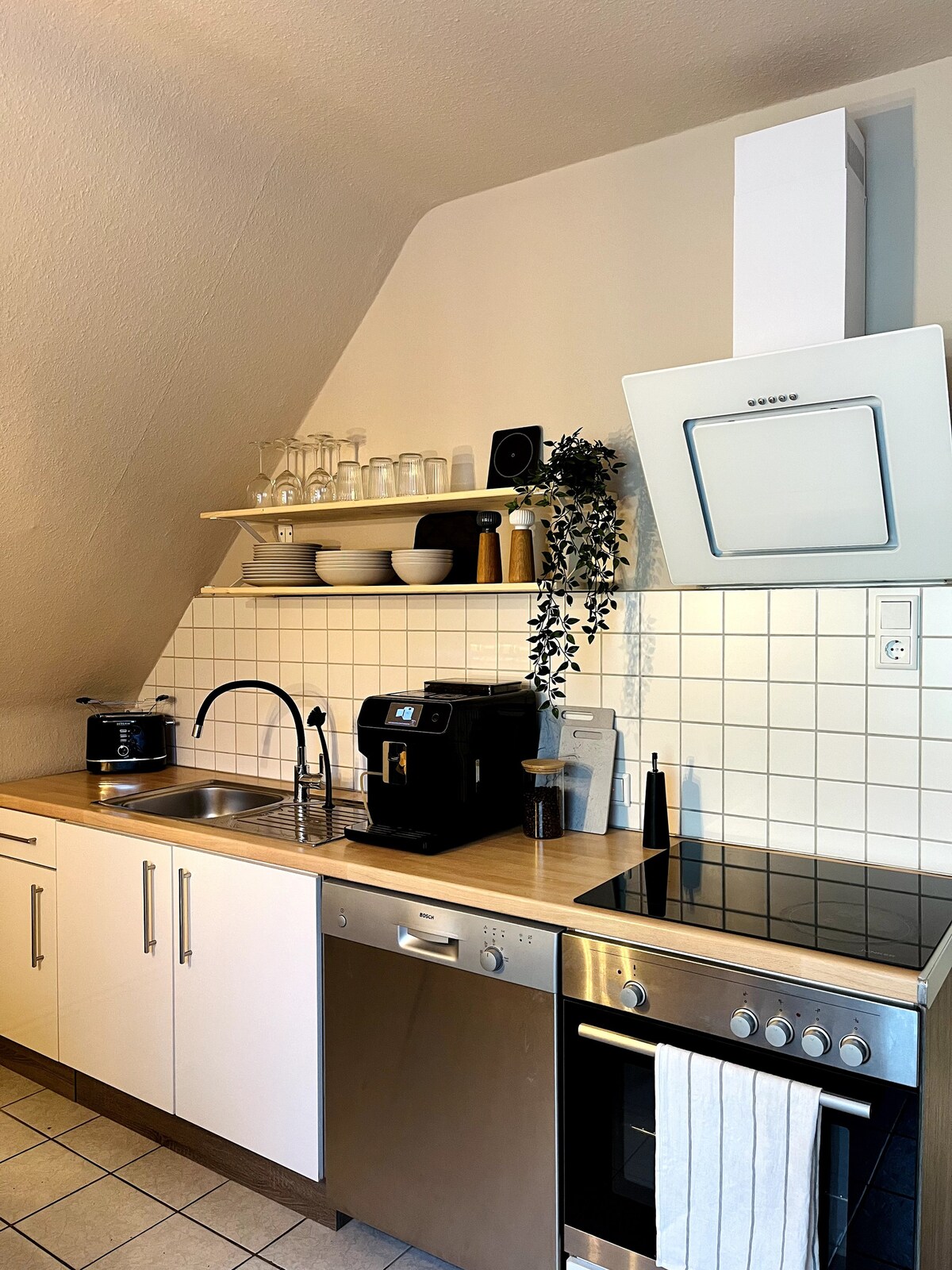 OVER NIGHT Apartment No.1: Dachterrasse | Küche