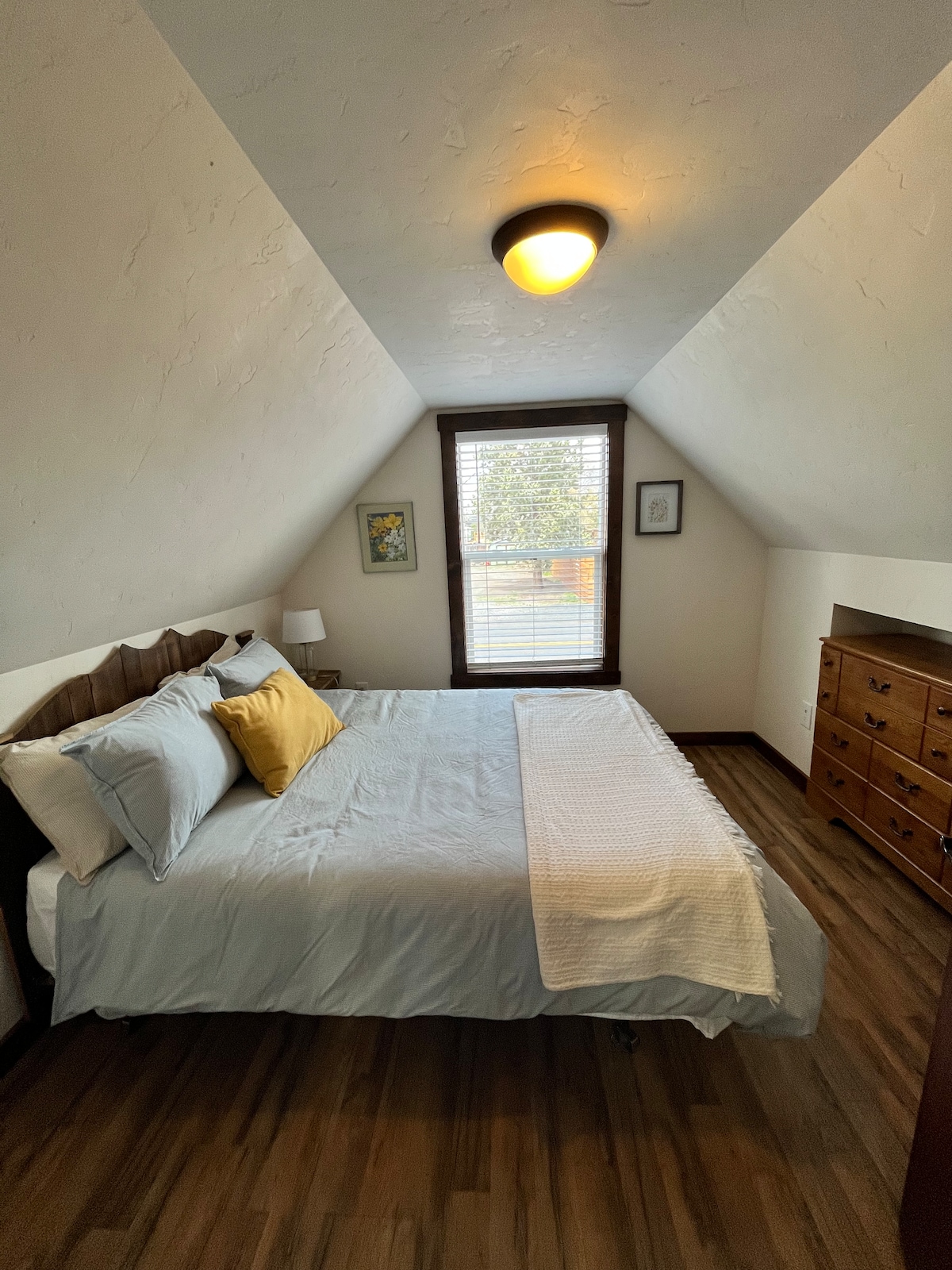 Cozy Tumalo Guest House- Perfect for CO activities