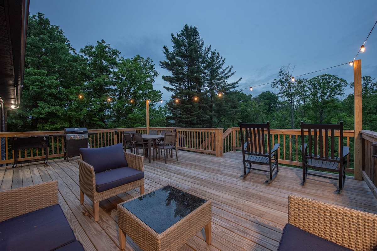 Huge Deck | Grill | Game Room & PacMan | Private