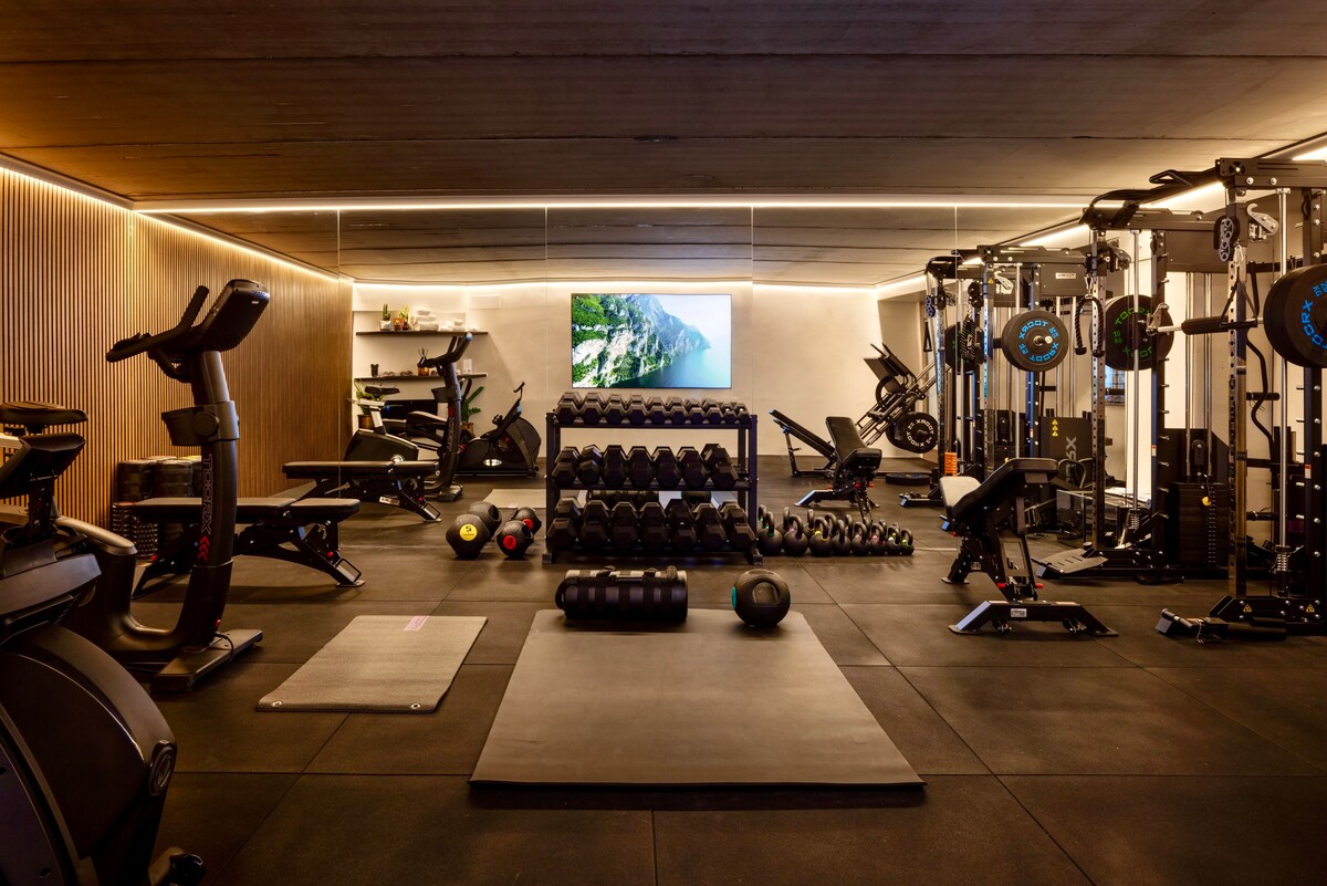 Santa Margherita Luxury Flat | Gym, Boat & Chef