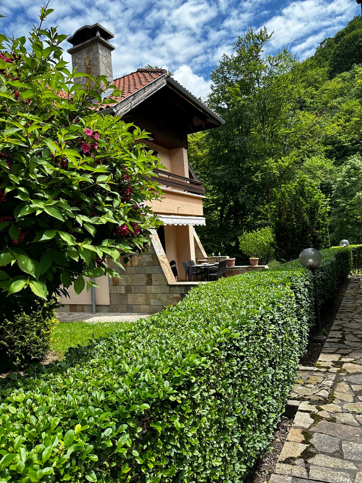 11号别墅-位于巴尔干山脉中心的家庭度假胜地