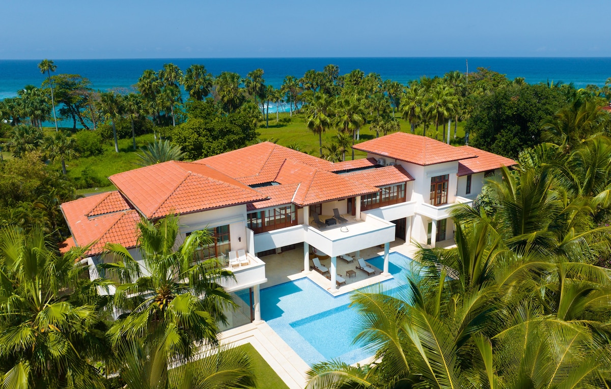 7 BR Luxury Villa with Ocean Views