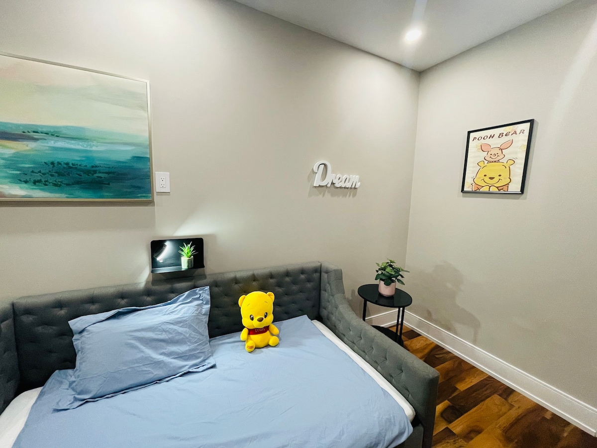 「Winnie The Pooh」舒适的单人多伦多单人单间公寓