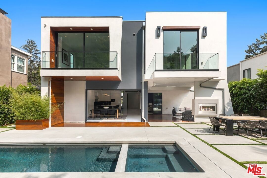 modern house in beverly hills
