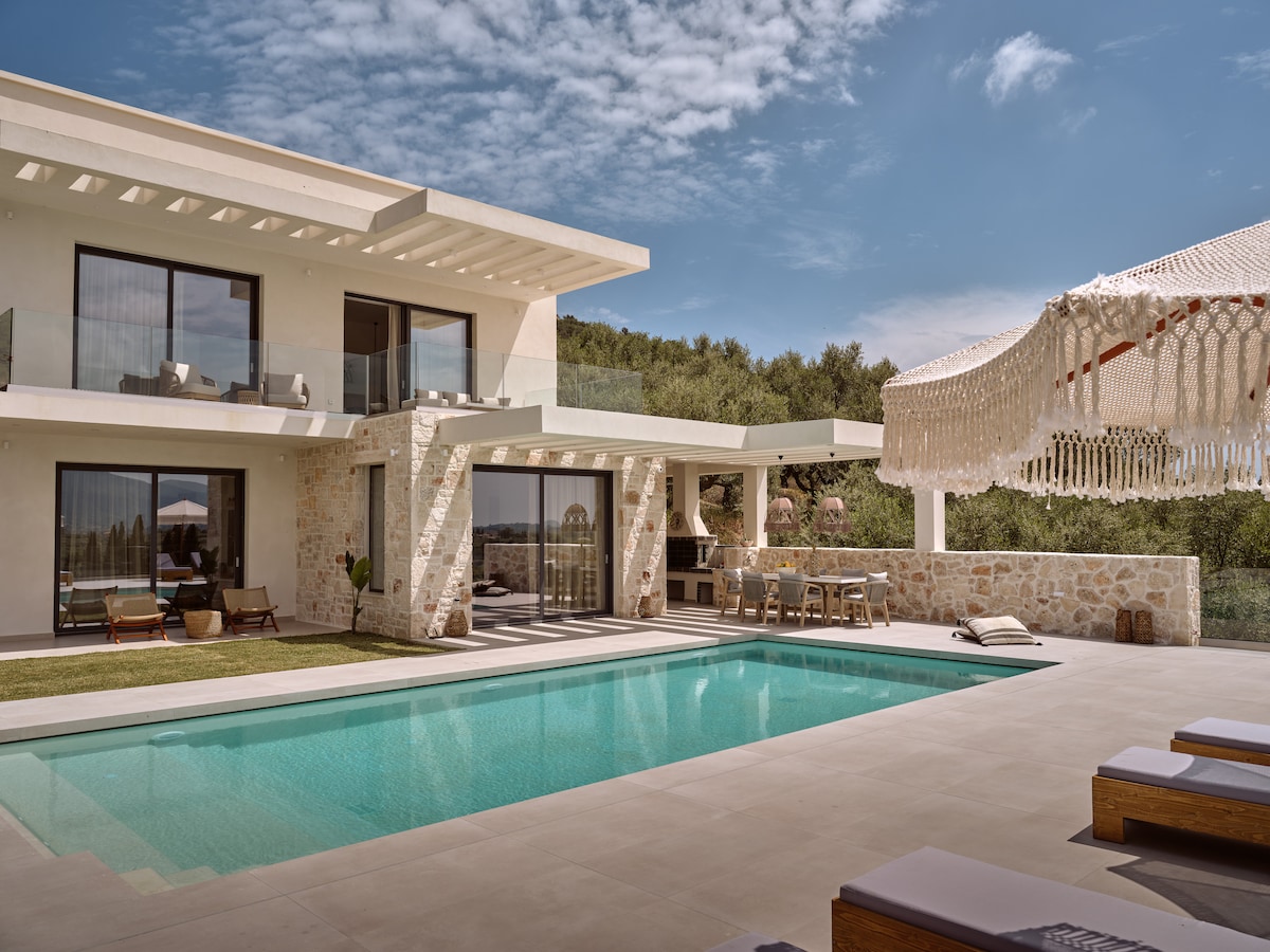 Armela Villa, with Pool & Captivating Views