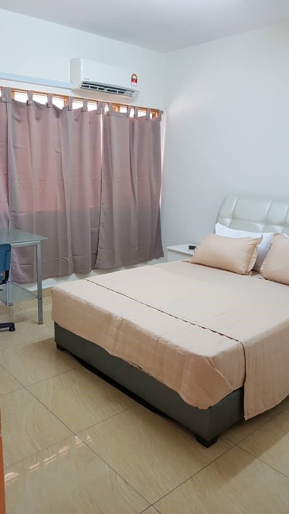 房间B-标准双人床、空调风扇、pj。