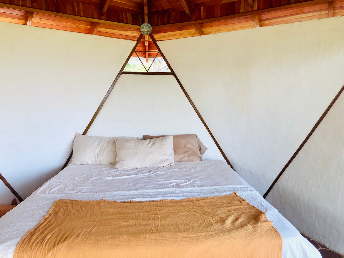 Magical cabin on Ometepe
