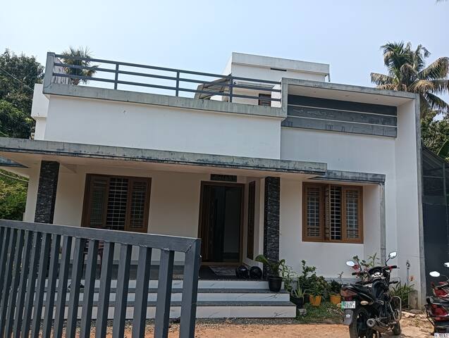 Kaipamangalam的民宿