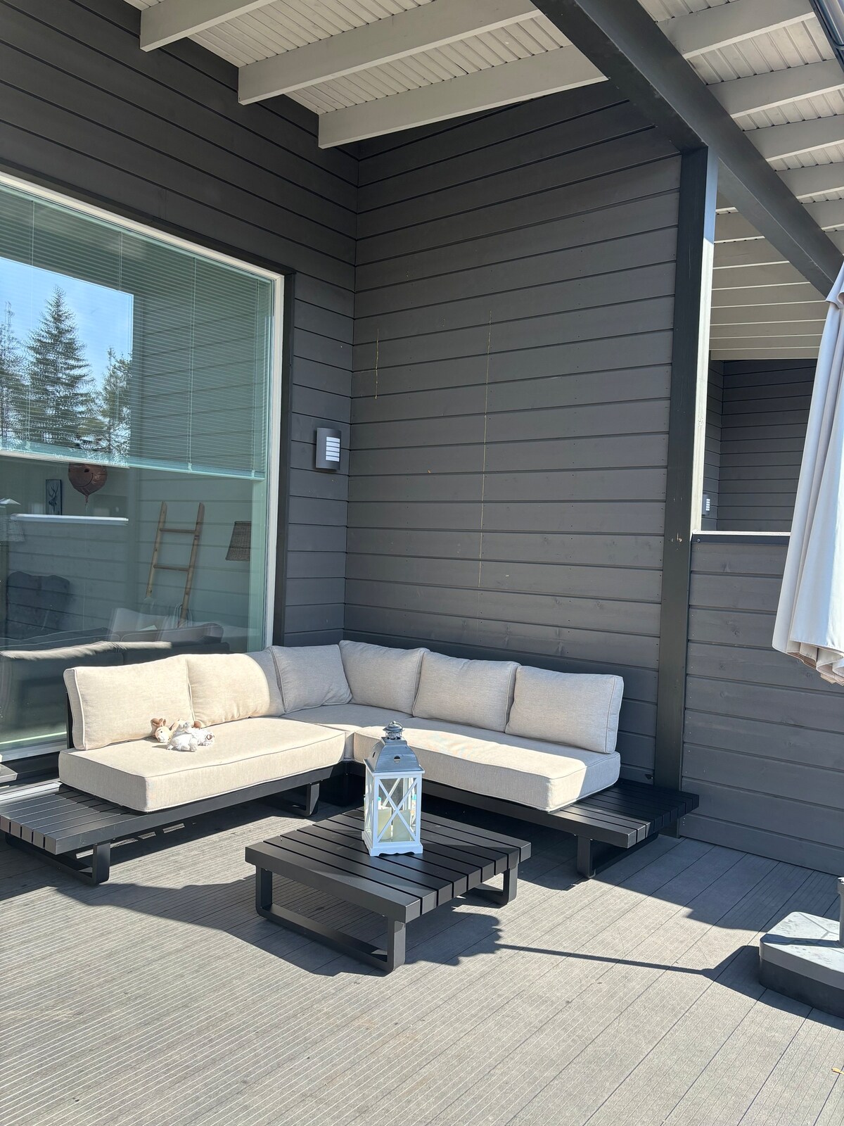 LuxAppart + sauna, patio & wifi