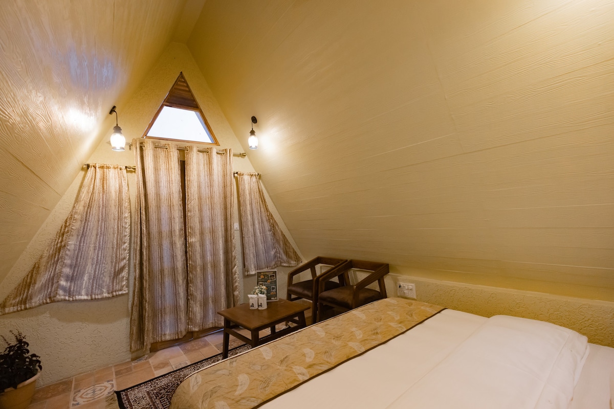 Chalet Double Rooms ! Moustache Panarpani retreat