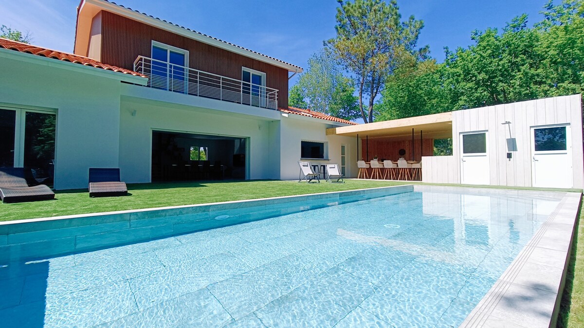 Villa piscine chauffée en pleine nature