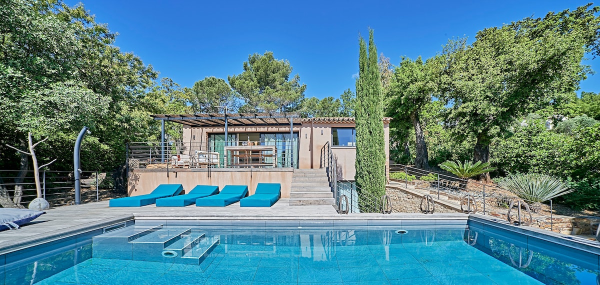 Villa Castel - 4 chambres - Piscine - Vue Grimaud