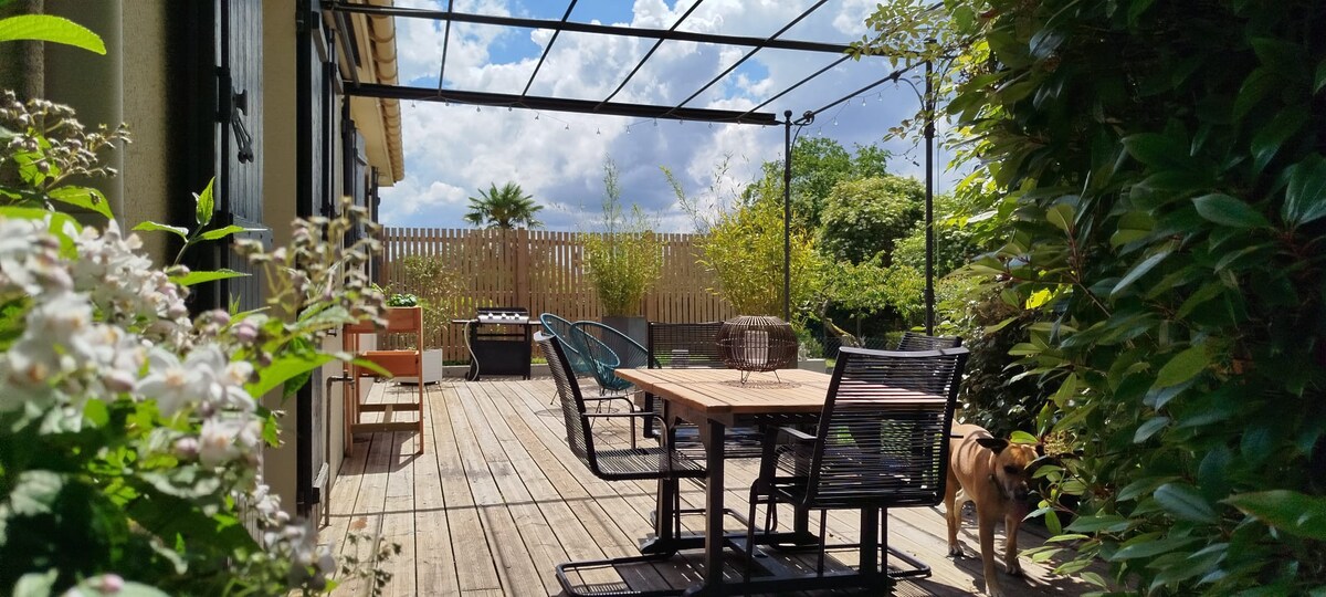 Maison  avec terrasse, jardin