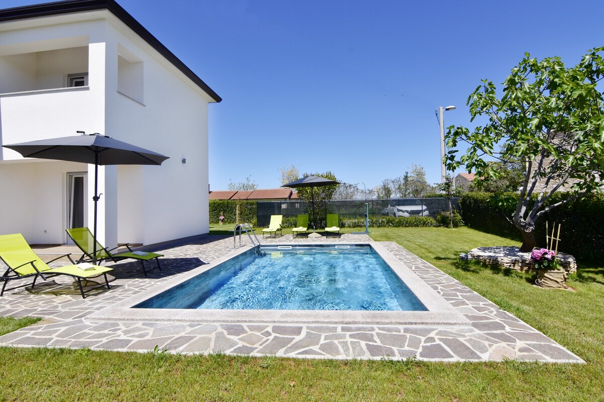 Villa Mares 1 with pool