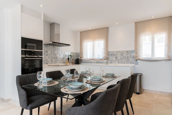 ⁨Ultimate Rentals S.L.⁩ managed Airbnb listing 2