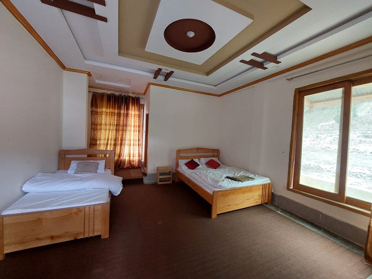 The Best hotel in Kumrat